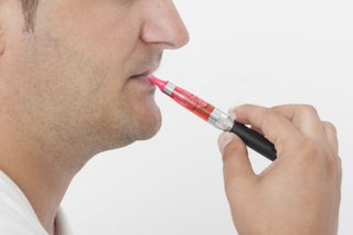 Illustration for article titled Comparing The Different Types Of Vaporizers